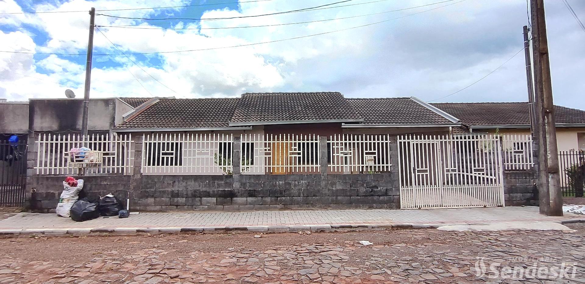 CASA BAIRRO PADRE ULRICO