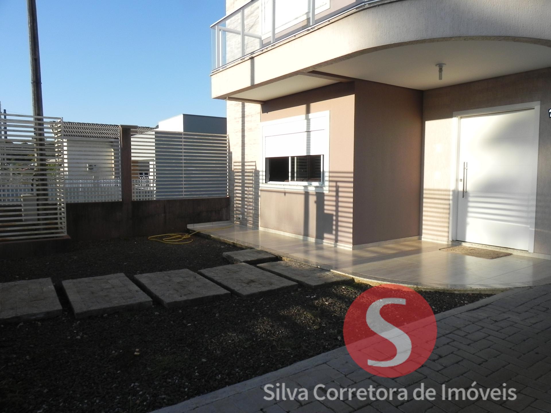 Sobrado a venda, localizado no Bairro So Francisco Xavier, Dois Vizinhos-PR.