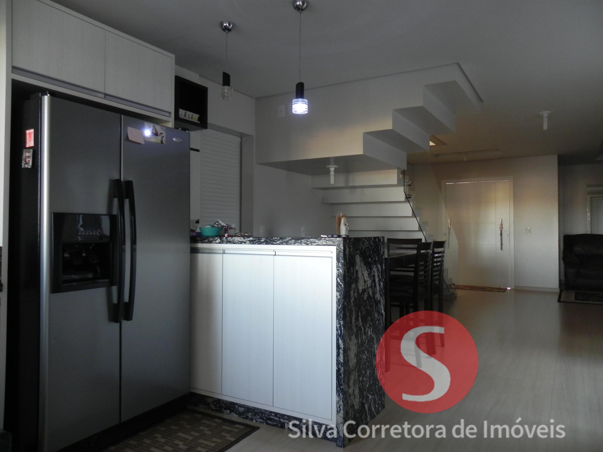 Sobrado a venda, localizado no Bairro So Francisco Xavier, Dois Vizinhos-PR.