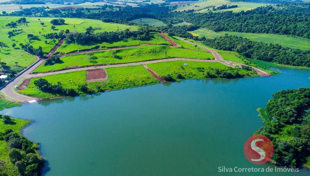 Lotes a venda, localizados no Loteamento Moradas do Iguau, Boa E. do Iguau-PR.