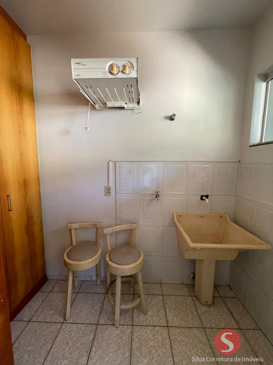 Apartamento Para Locação, Semi Mobiliado, Com 03 Dormitórios - Centro Norte
