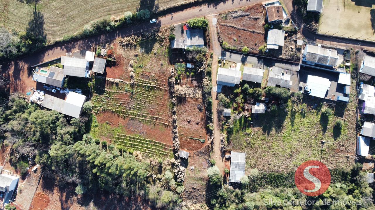Chcara a venda, localizada dentro da cidade de Dois Vizinhos-PR.