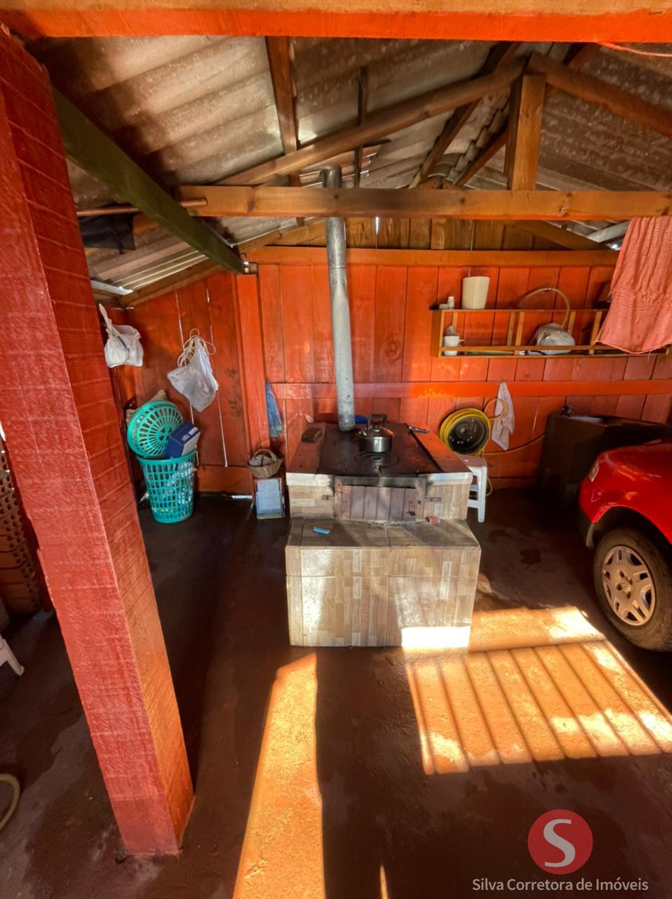 Chcara a venda, localizada dentro da cidade de Dois Vizinhos-PR.