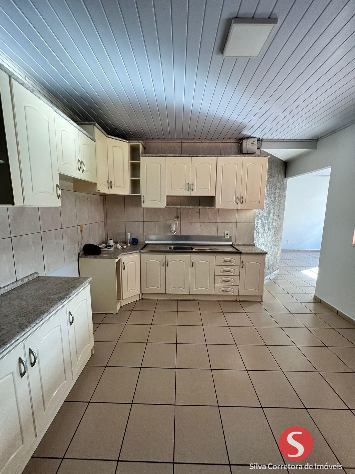Casa a venda, localizada no Centro Sul, Dois Vizinhos-PR.