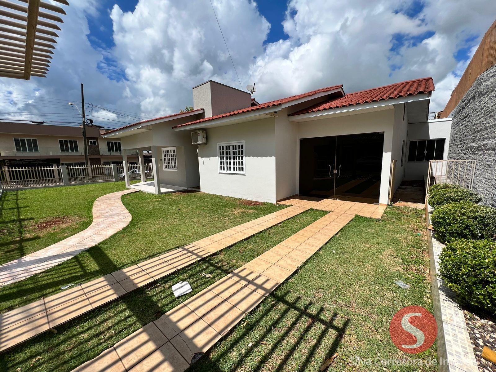 Casa a venda, localizada no Bairro São Francisco de Assis, Doi...