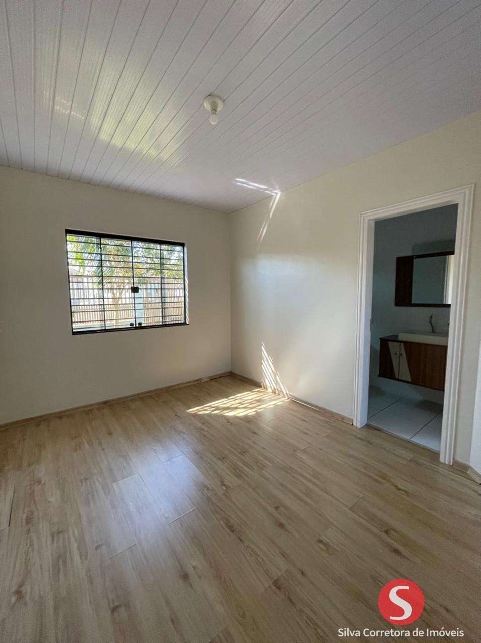 Casa a venda, localizada no Loteamento Zenci, Dois Vizinhos-PR.