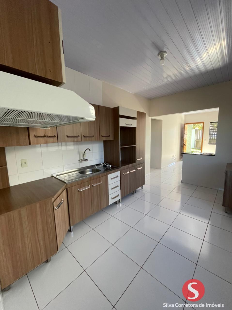 Casa a venda, localizada no Loteamento Zenci, Dois Vizinhos-PR.
