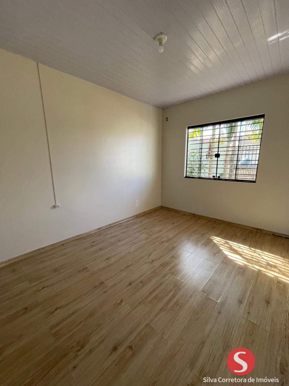 Casa a venda, localizada no Loteamento Zenci, Dois Vizinhos-PR.