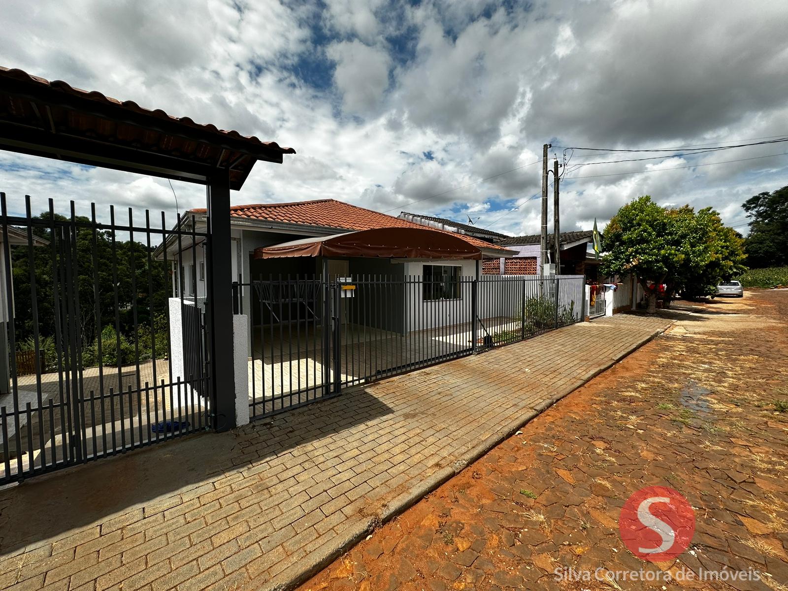 Casa para locação com 02 dormitórios - Bairro São Francisco Xa...