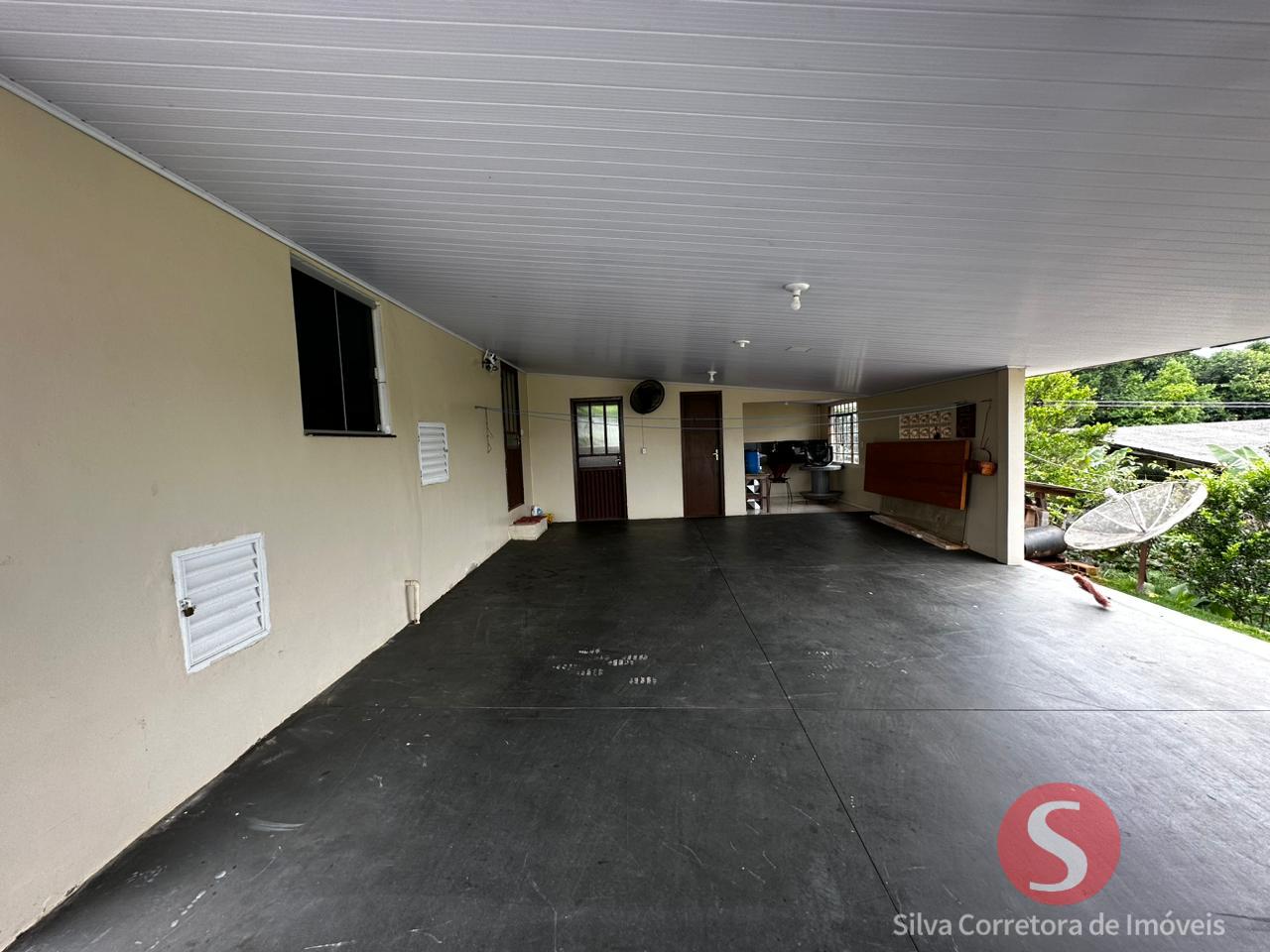 Casa a venda, localizada no Centro Sul, Dois Vizinhos-PR.