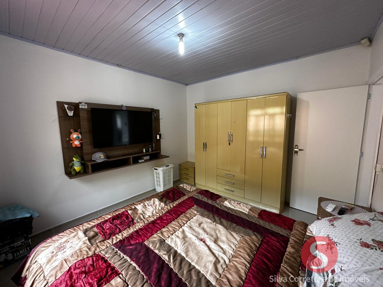 Casa a venda, localizada no Centro Sul, Dois Vizinhos-PR.