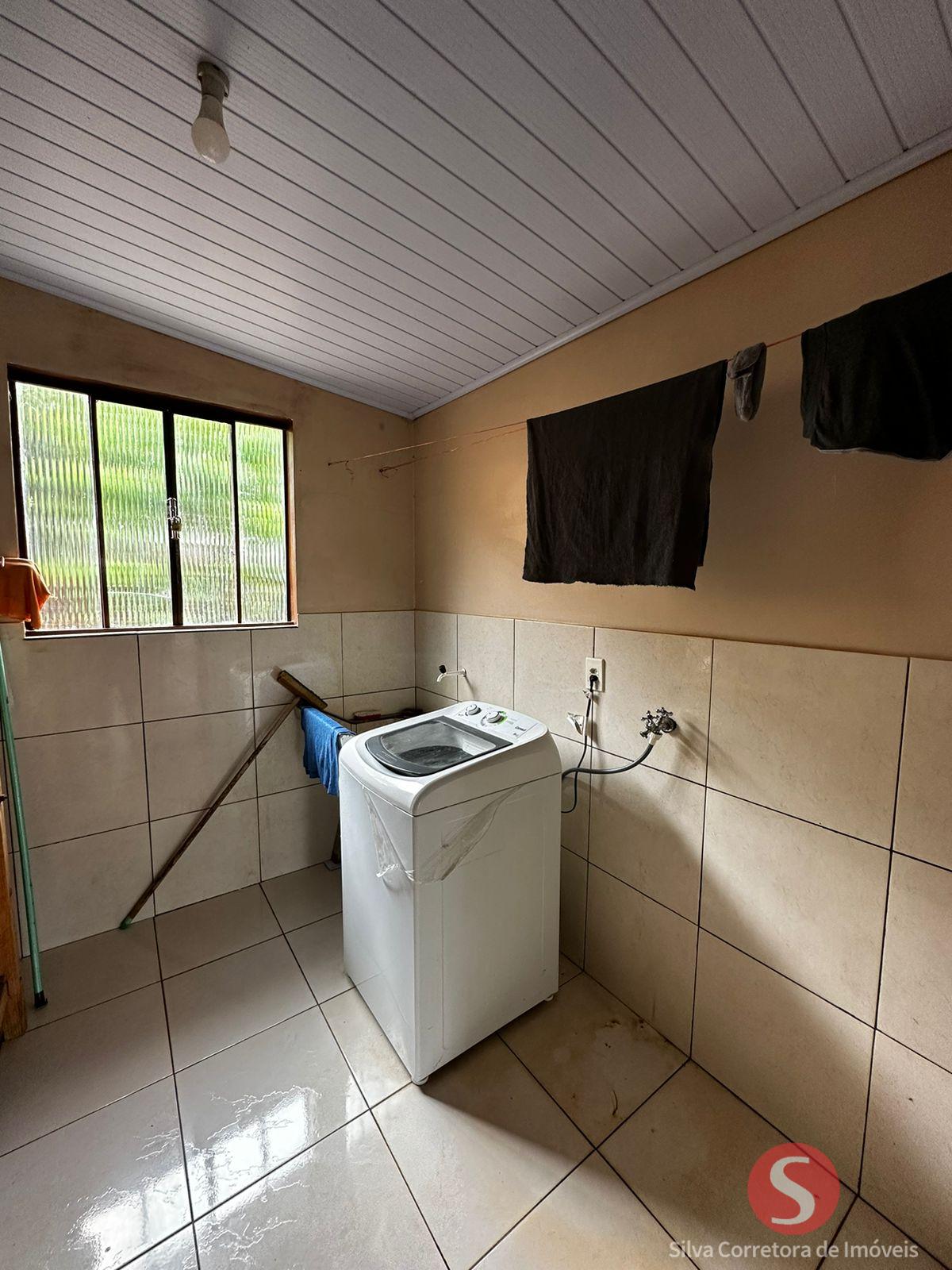 Casa a venda, localizada no Centro Sul, Dois Vizinhos-PR.
