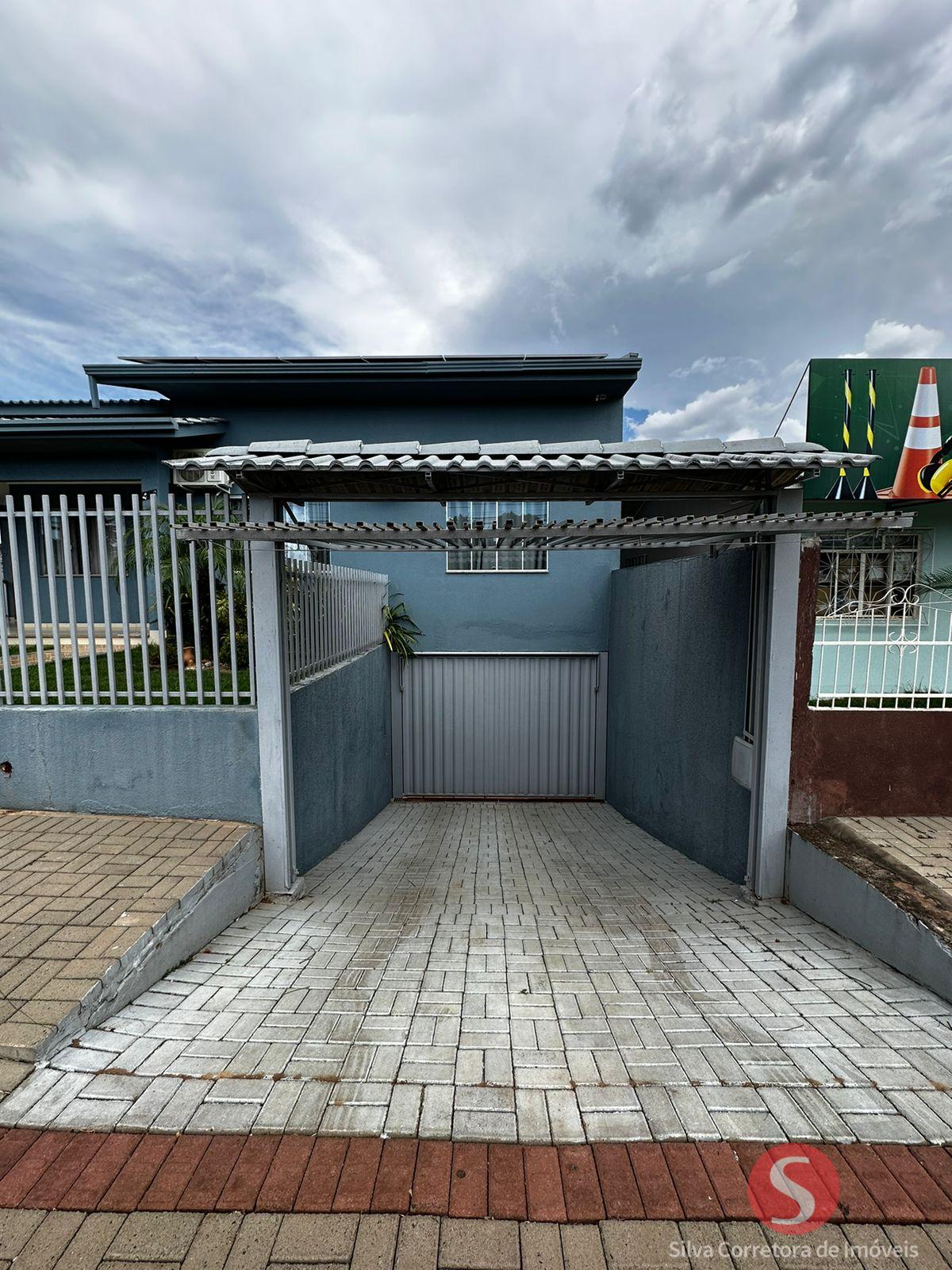Casa a venda, localizada no Bairro So Francisco de Xavier, Dois Vizinhos-PR.
