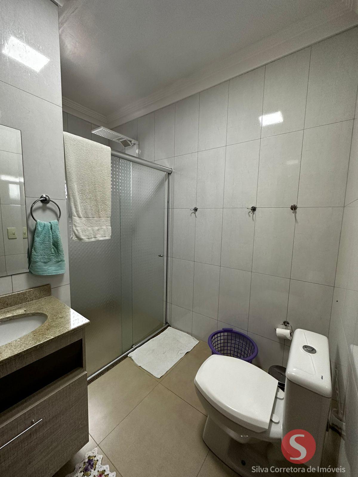 Casa a venda, localizada no Bairro So Francisco de Xavier, Dois Vizinhos-PR.