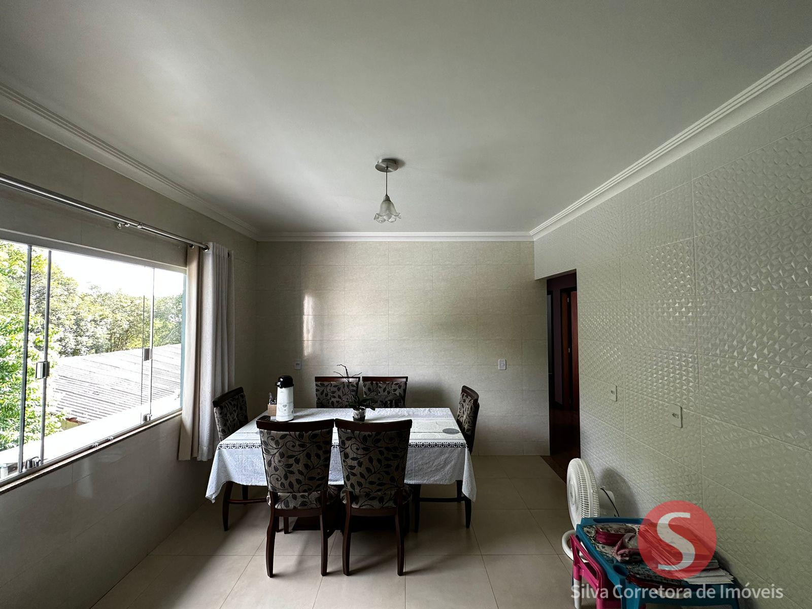 Casa a venda, localizada no Bairro So Francisco de Xavier, Dois Vizinhos-PR.