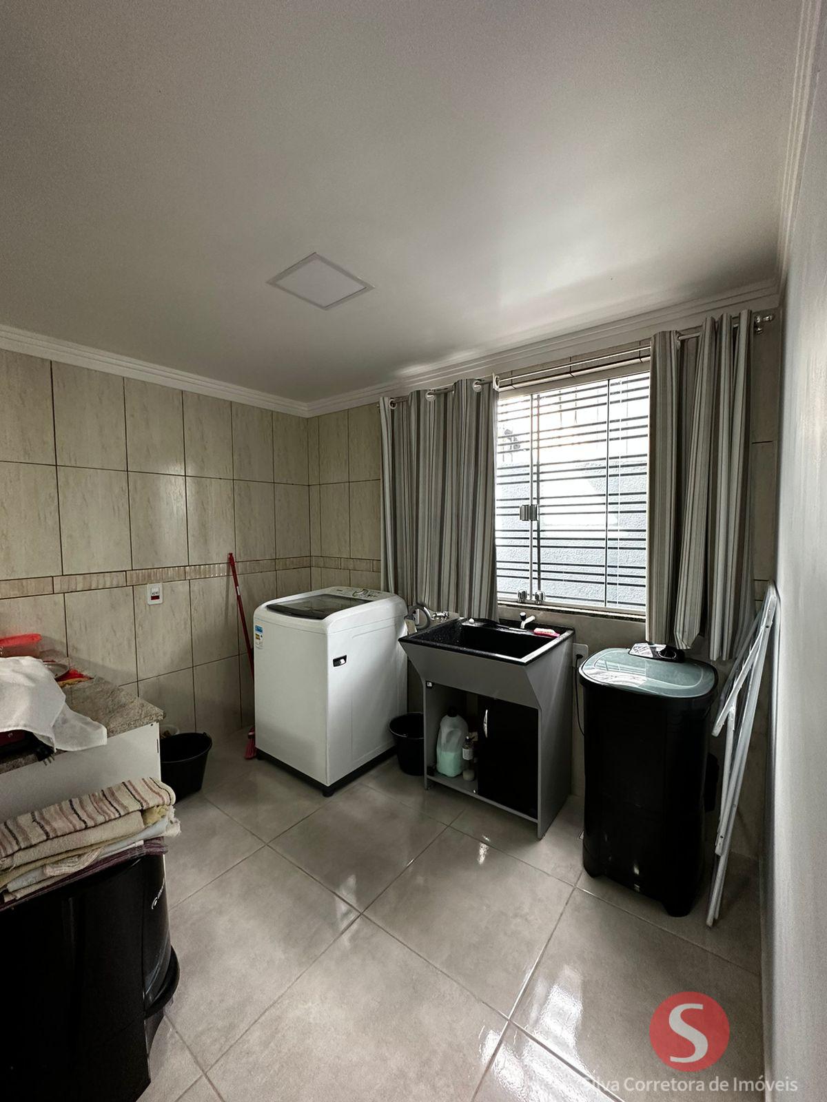 Casa a venda, localizada no Bairro So Francisco de Xavier, Dois Vizinhos-PR.