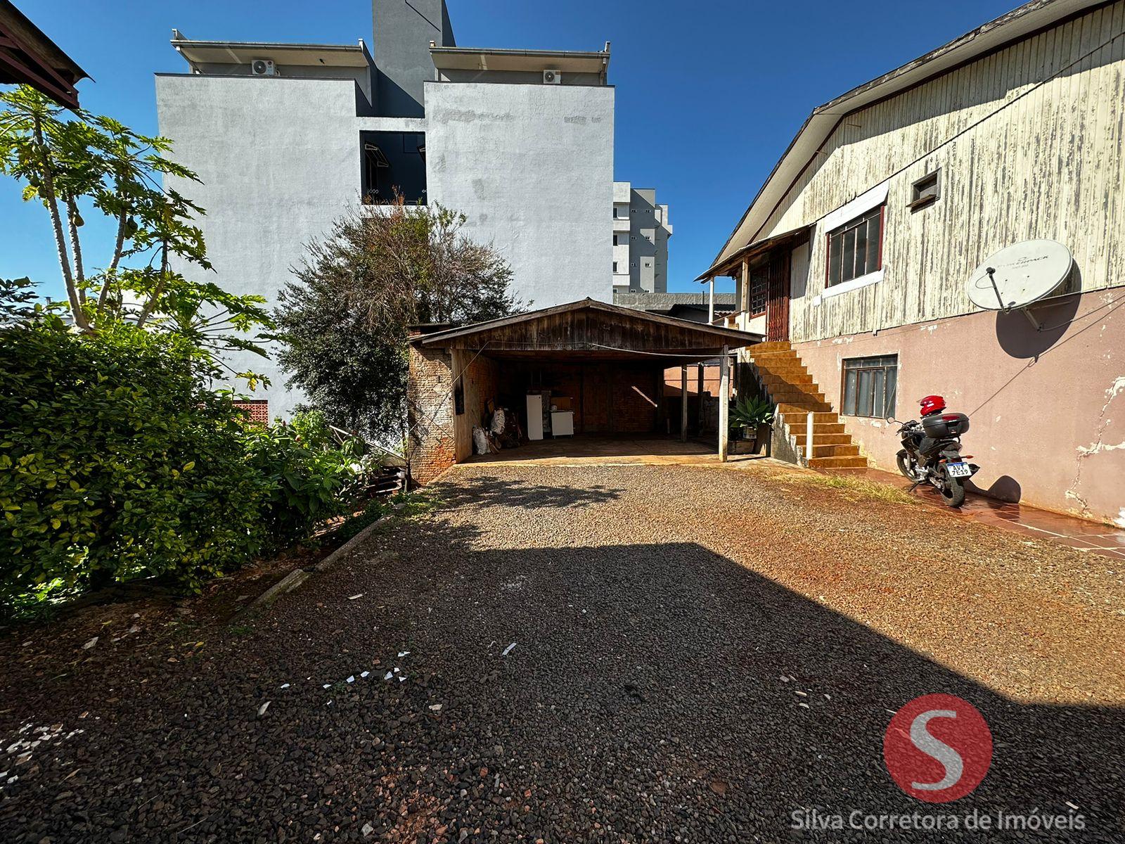 Lote comercial a venda localizado no Centro Sul, Dois Vizinhos-PR.