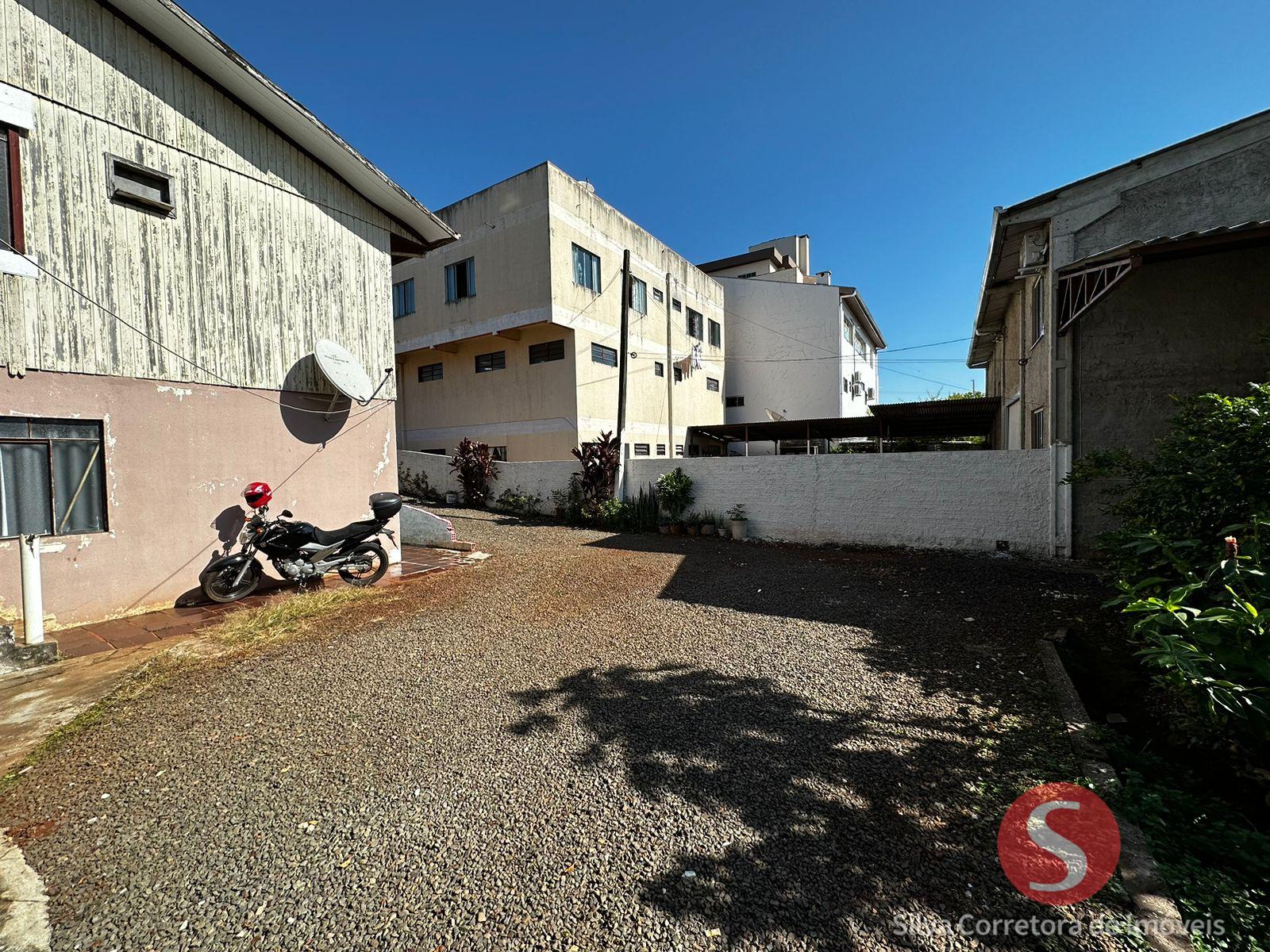 Lote comercial a venda localizado no Centro Sul, Dois Vizinhos-PR.