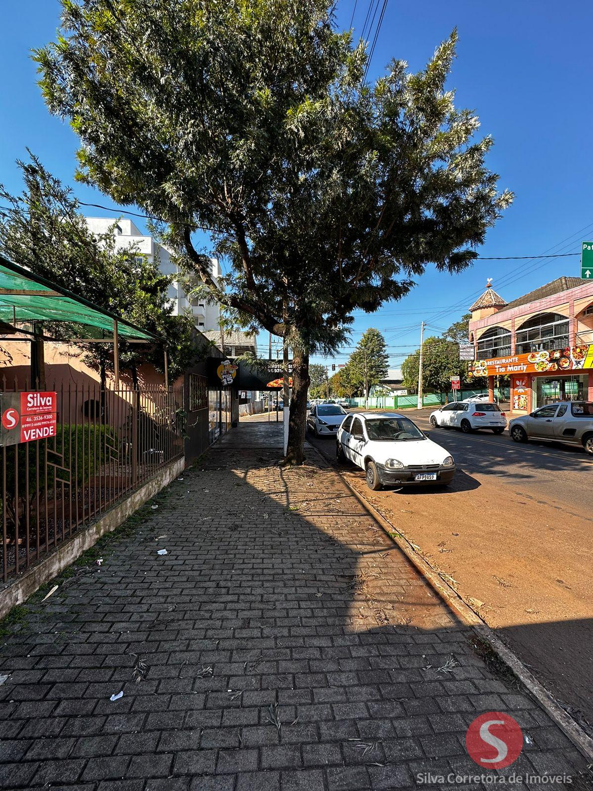 Lote comercial a venda localizado no Centro Sul, Dois Vizinhos-PR.