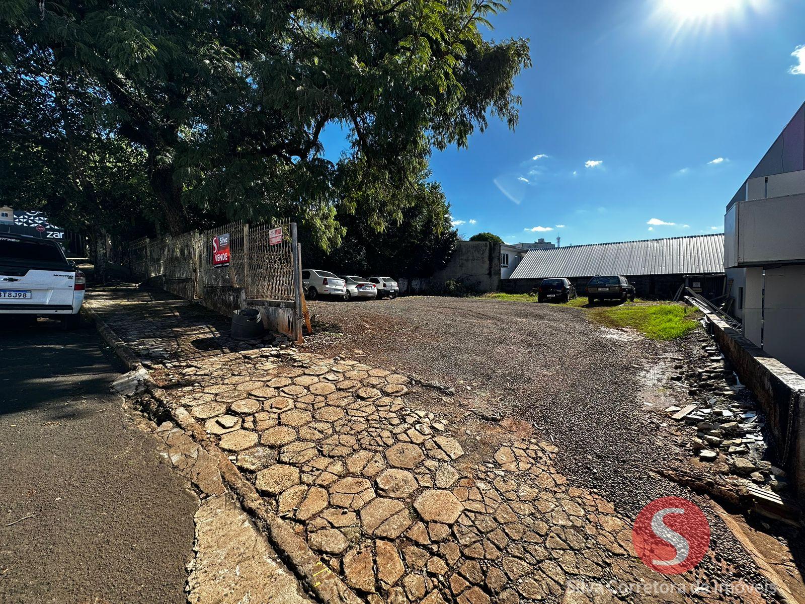 Lote comercial a venda localizado no Centro Norte, Dois Vizinhos-PR.