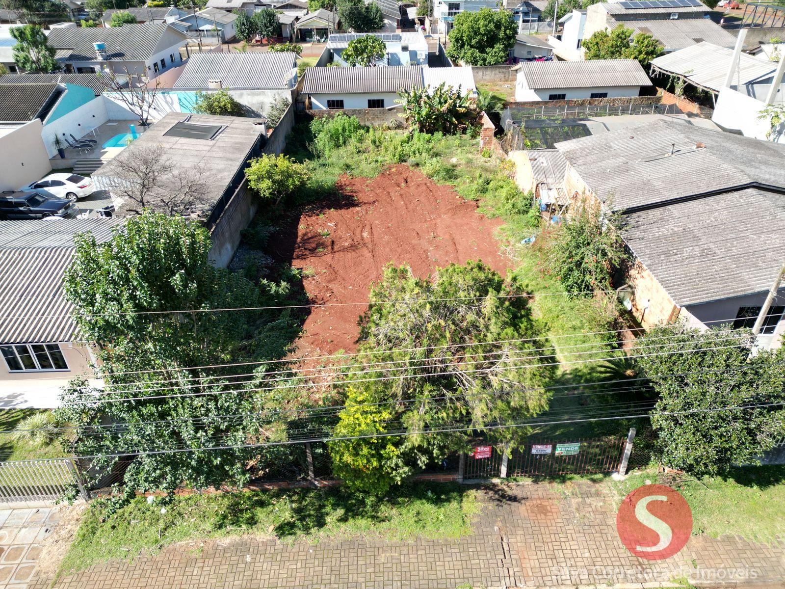 Lote a venda, localizado no Bairro Sagrada Familia, Dois Vizinhos-PR.