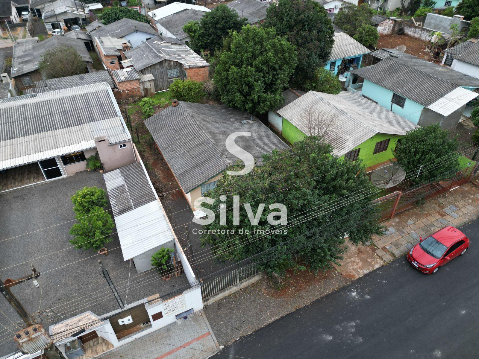 Casa a venda, localizada no Bairro Santa Luzia, Dois Vizinhos-PR.