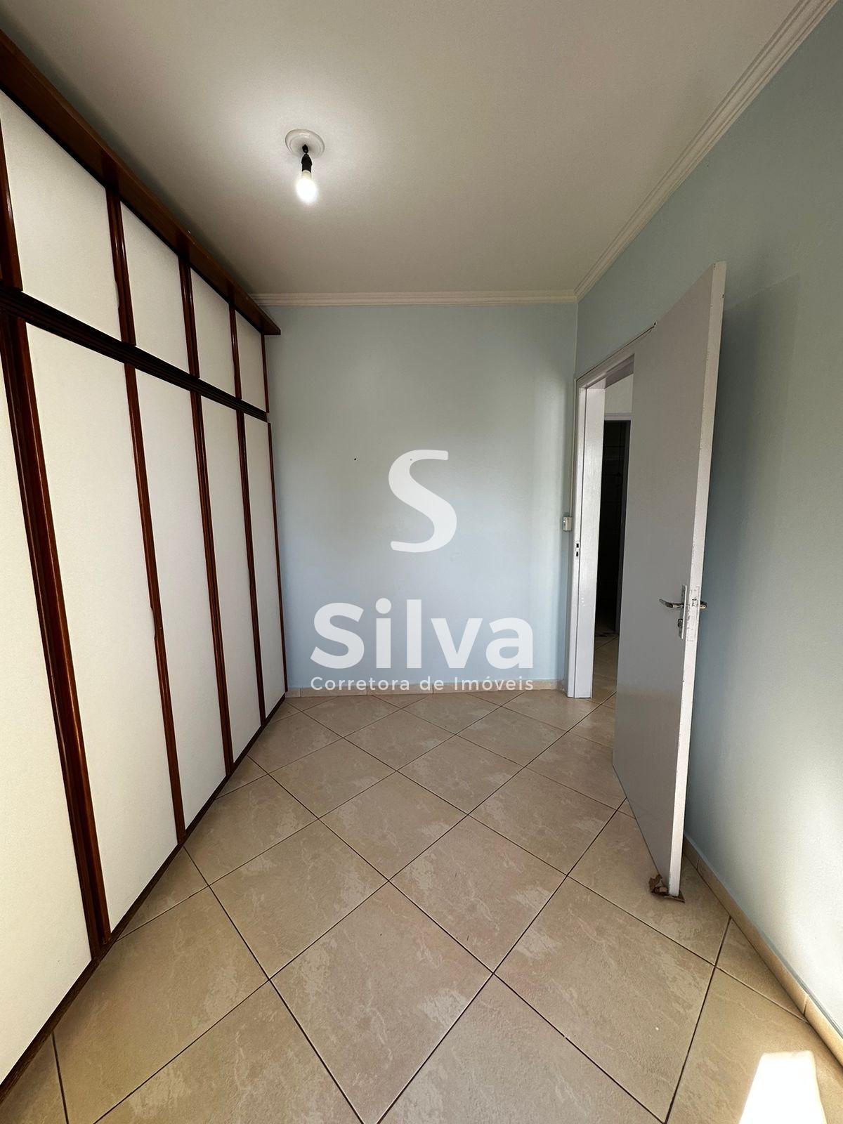 Sobrado a venda, localizado no Bairro da Luz, Dois Vizinhos-PR