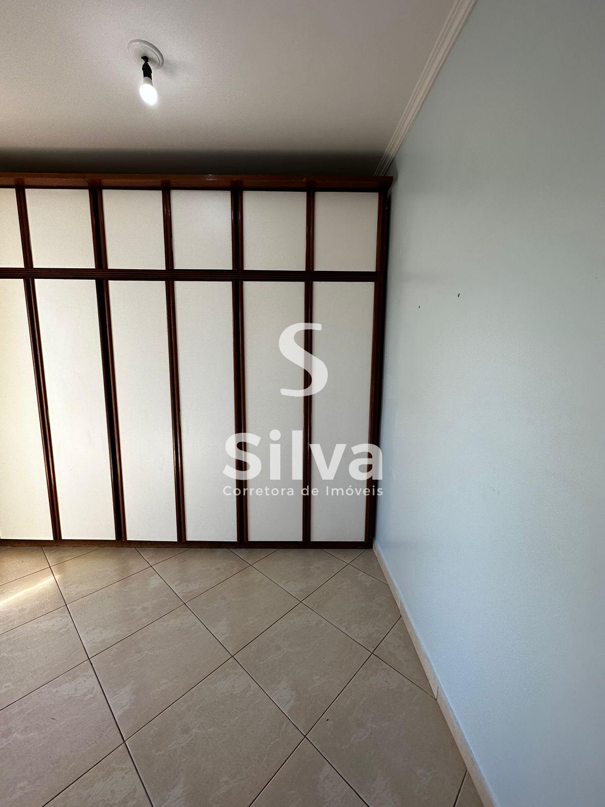 Sobrado a venda, localizado no Bairro da Luz, Dois Vizinhos-PR