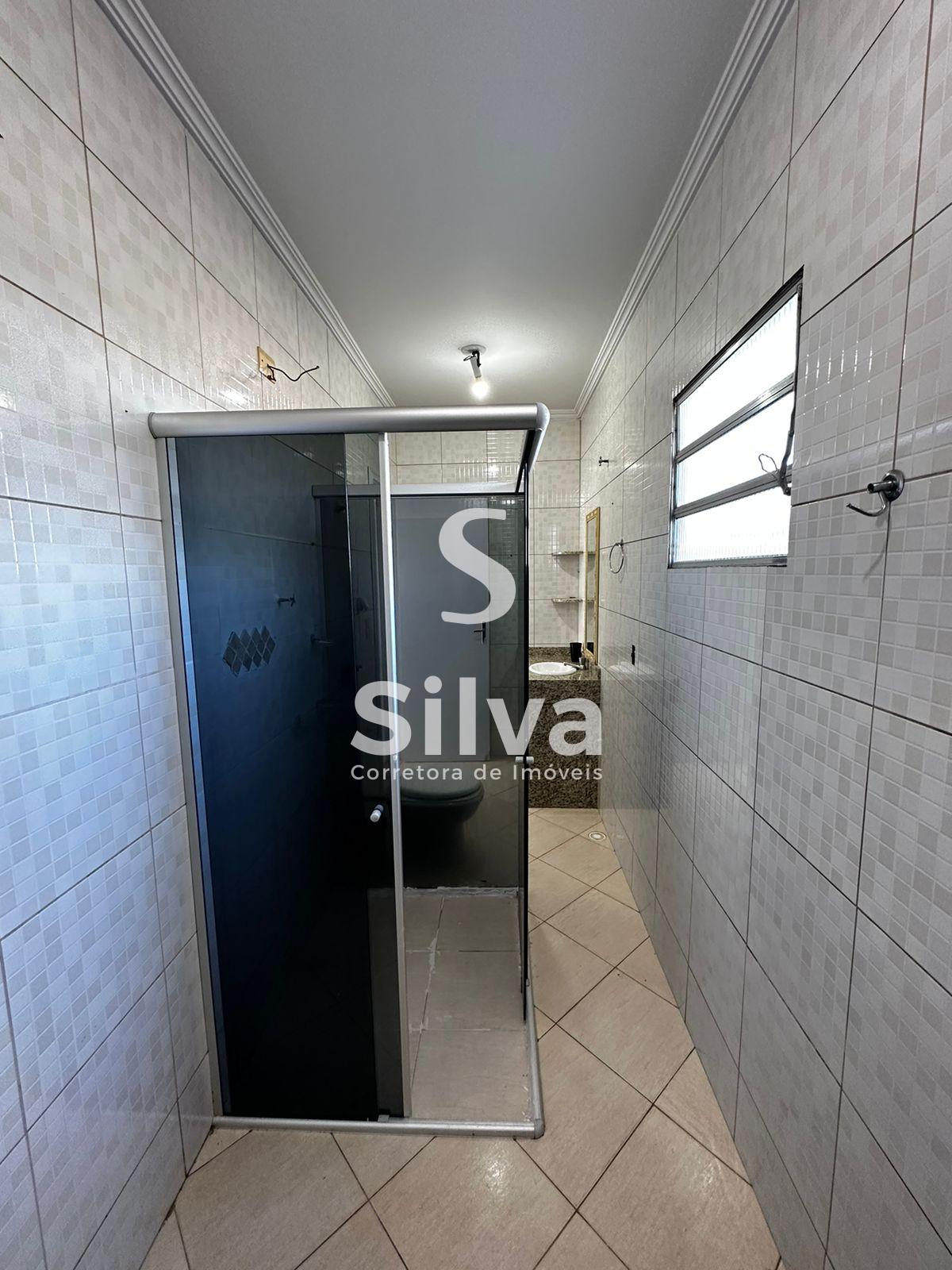 Sobrado a venda, localizado no Bairro da Luz, Dois Vizinhos-PR