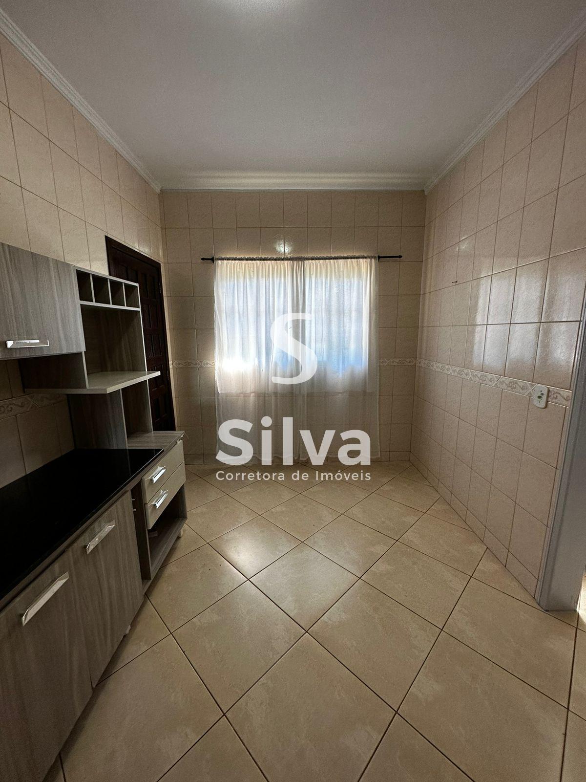 Sobrado a venda, localizado no Bairro da Luz, Dois Vizinhos-PR