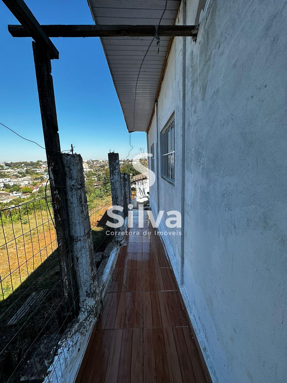 Sobrado a venda, localizado no Bairro da Luz, Dois Vizinhos-PR