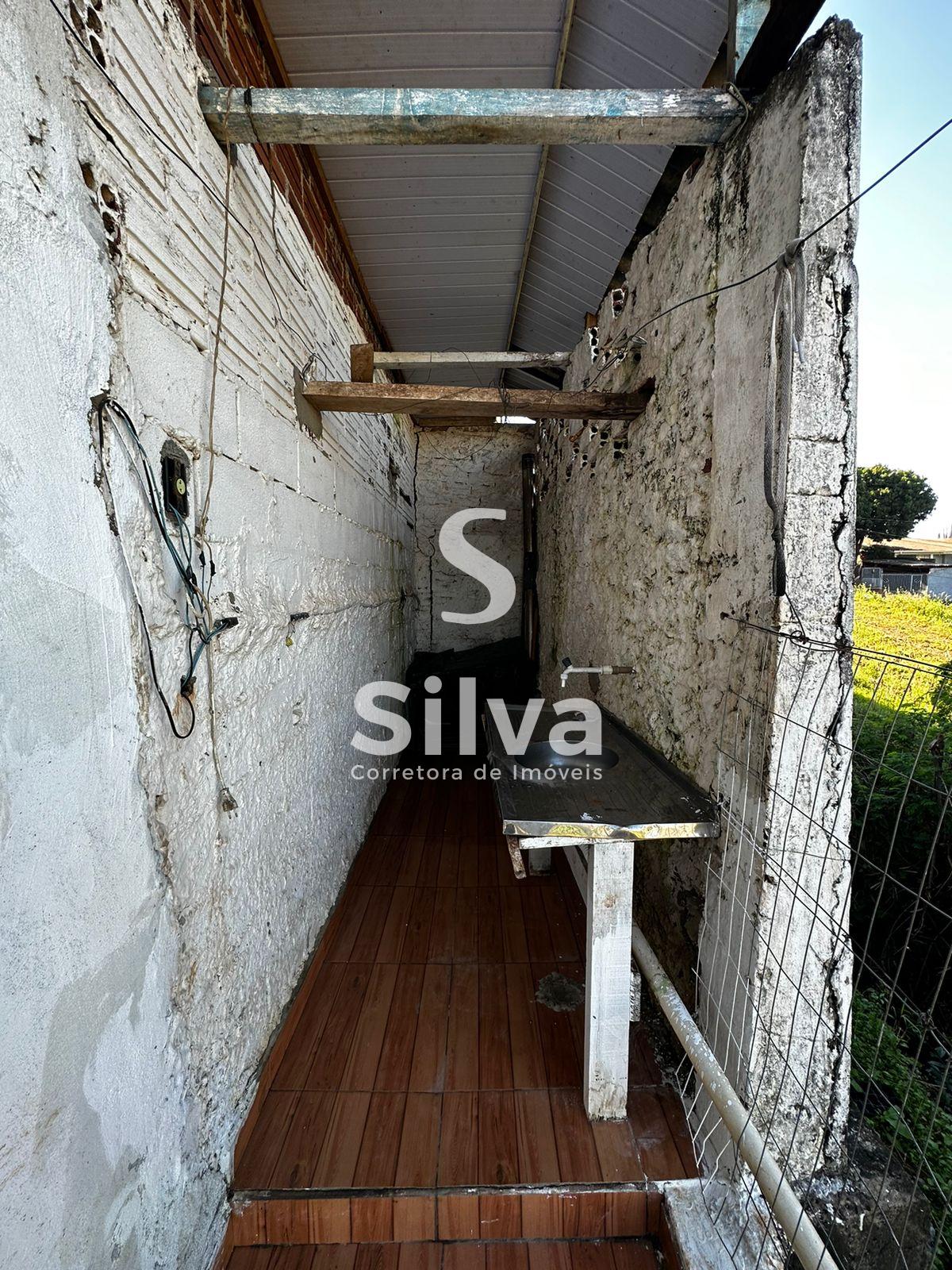Sobrado a venda, localizado no Bairro da Luz, Dois Vizinhos-PR