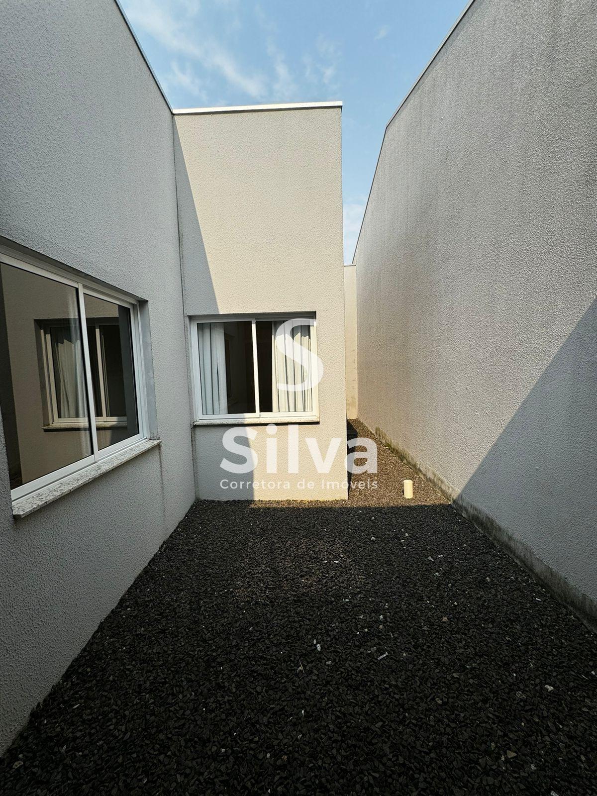 Casa a venda, localizada no Bairro So Francisco de Assis, Dois Vizinhos-PR.