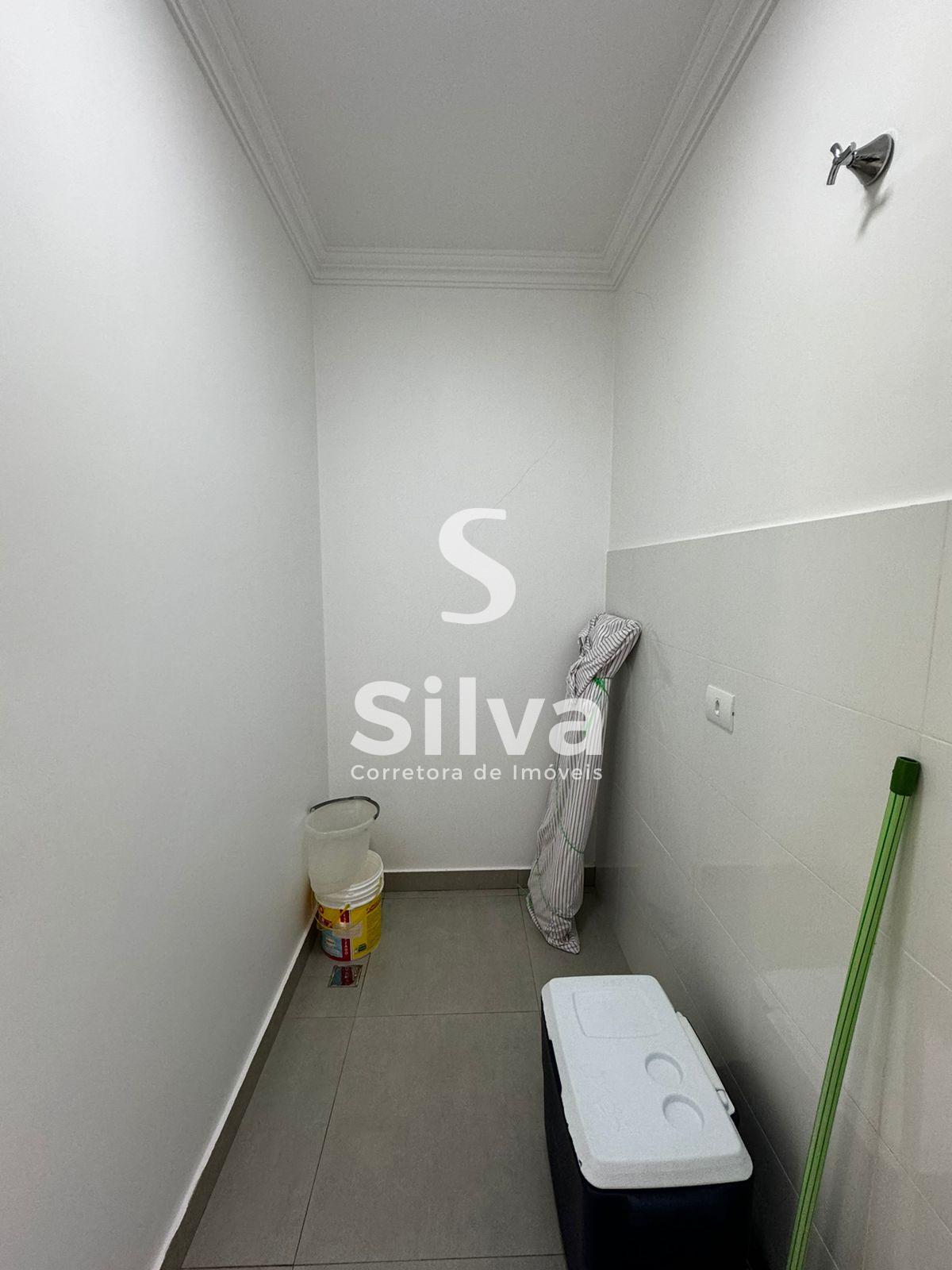 Casa a venda, localizada no Bairro So Francisco de Assis, Dois Vizinhos-PR.