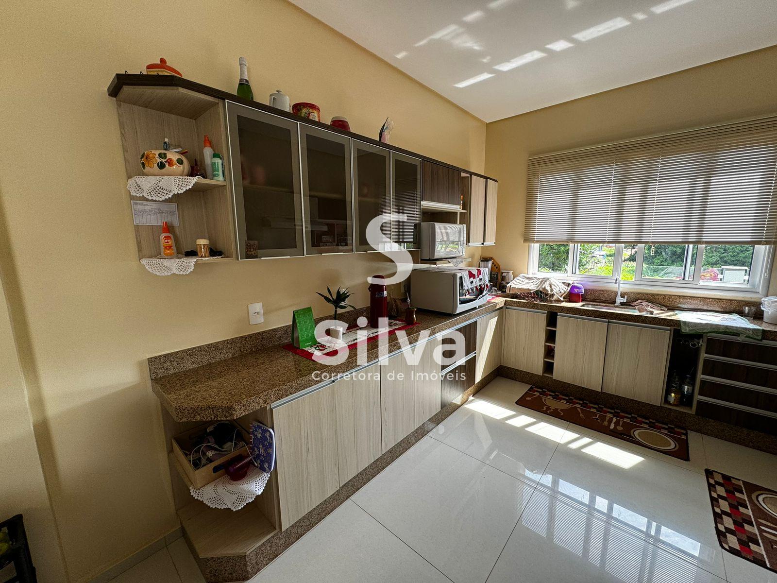 Sobrado  venda localizado no Loteamento Nossa Senhora da Salete, Dois Vizinhos-PR.