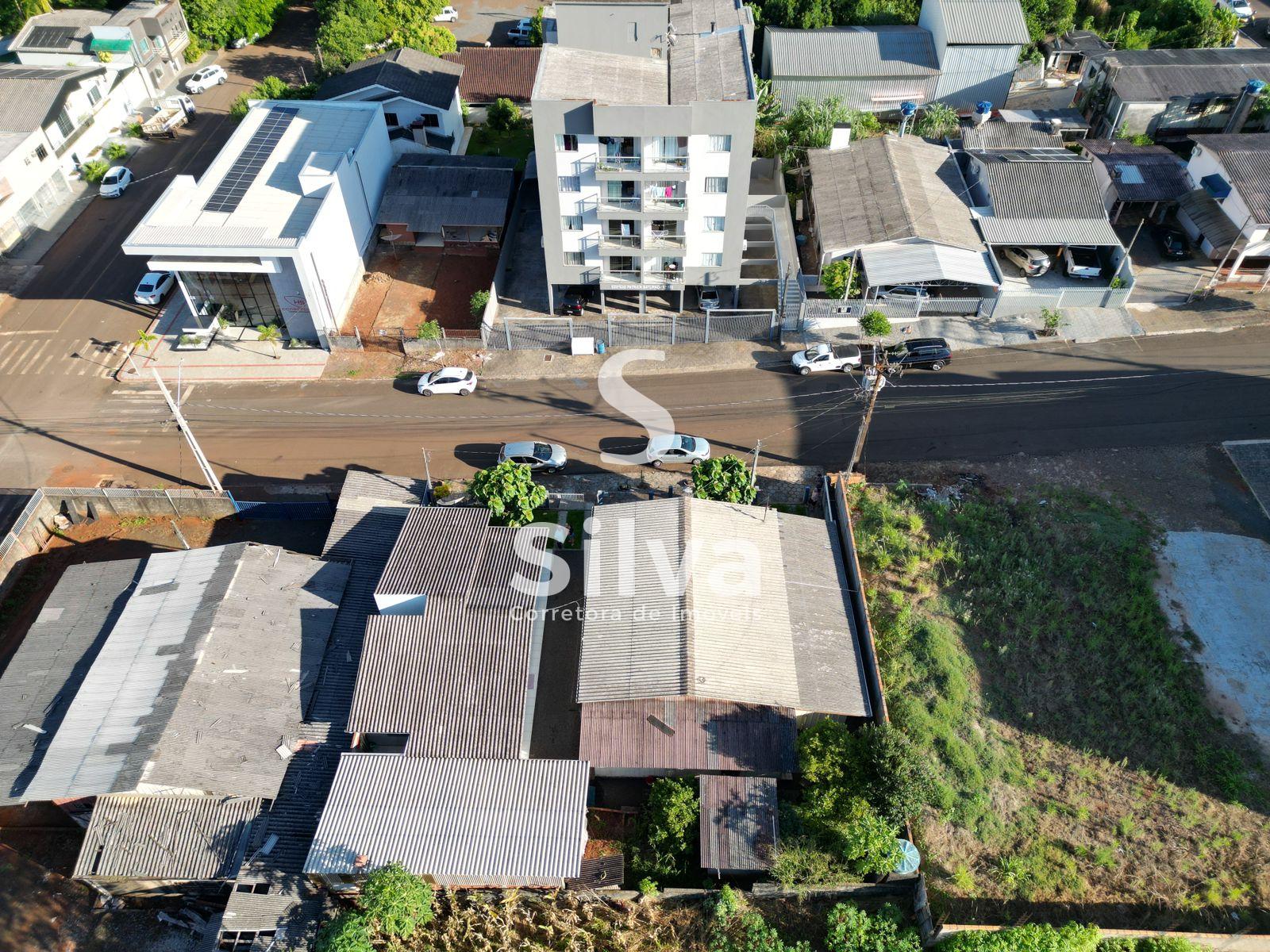 Casa a venda localizada no Centro Sul, Dois Vizinhos-PR.