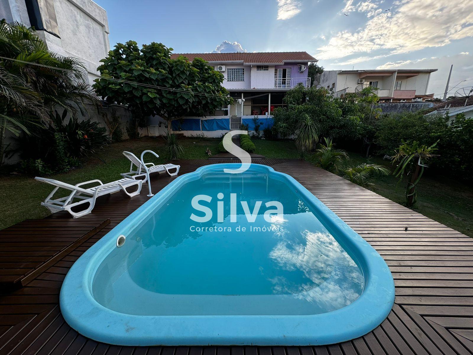 Casa a venda localizada no Centro Norte, Dois Vizinhos-PR.