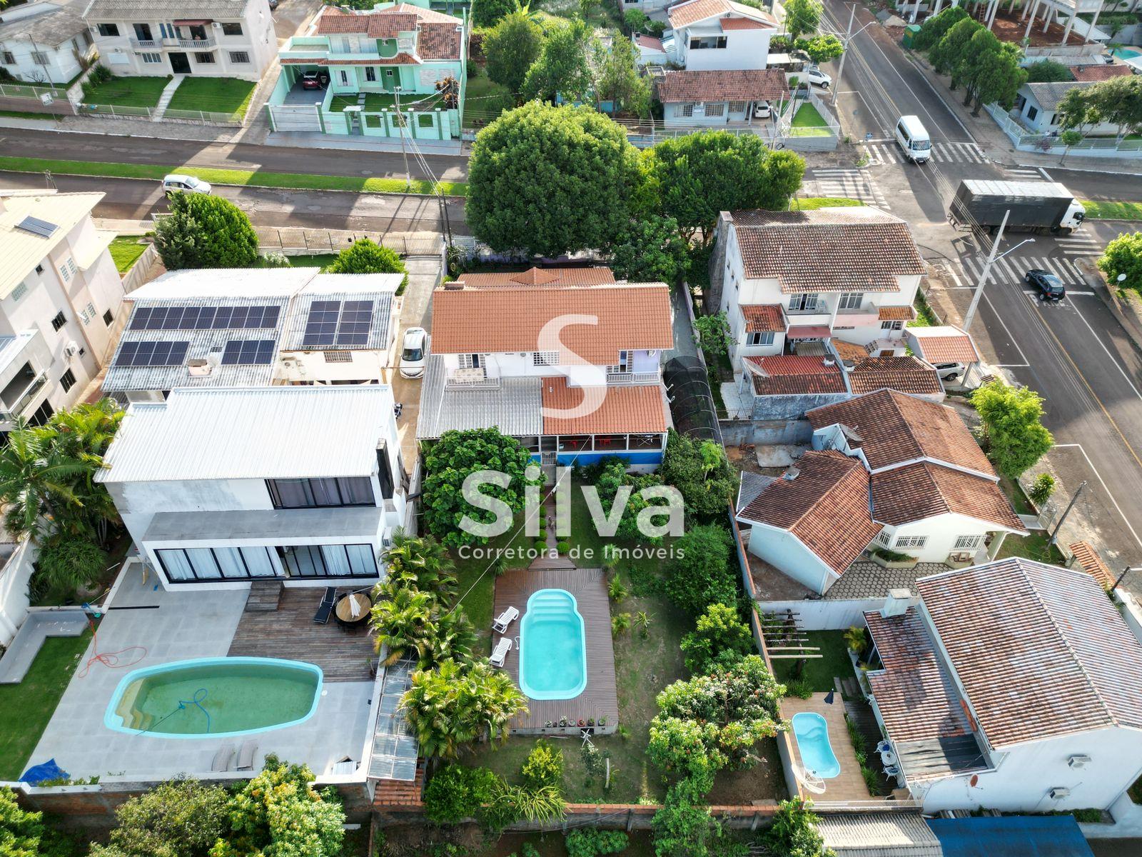 Casa a venda localizada no Centro Norte, Dois Vizinhos-PR.