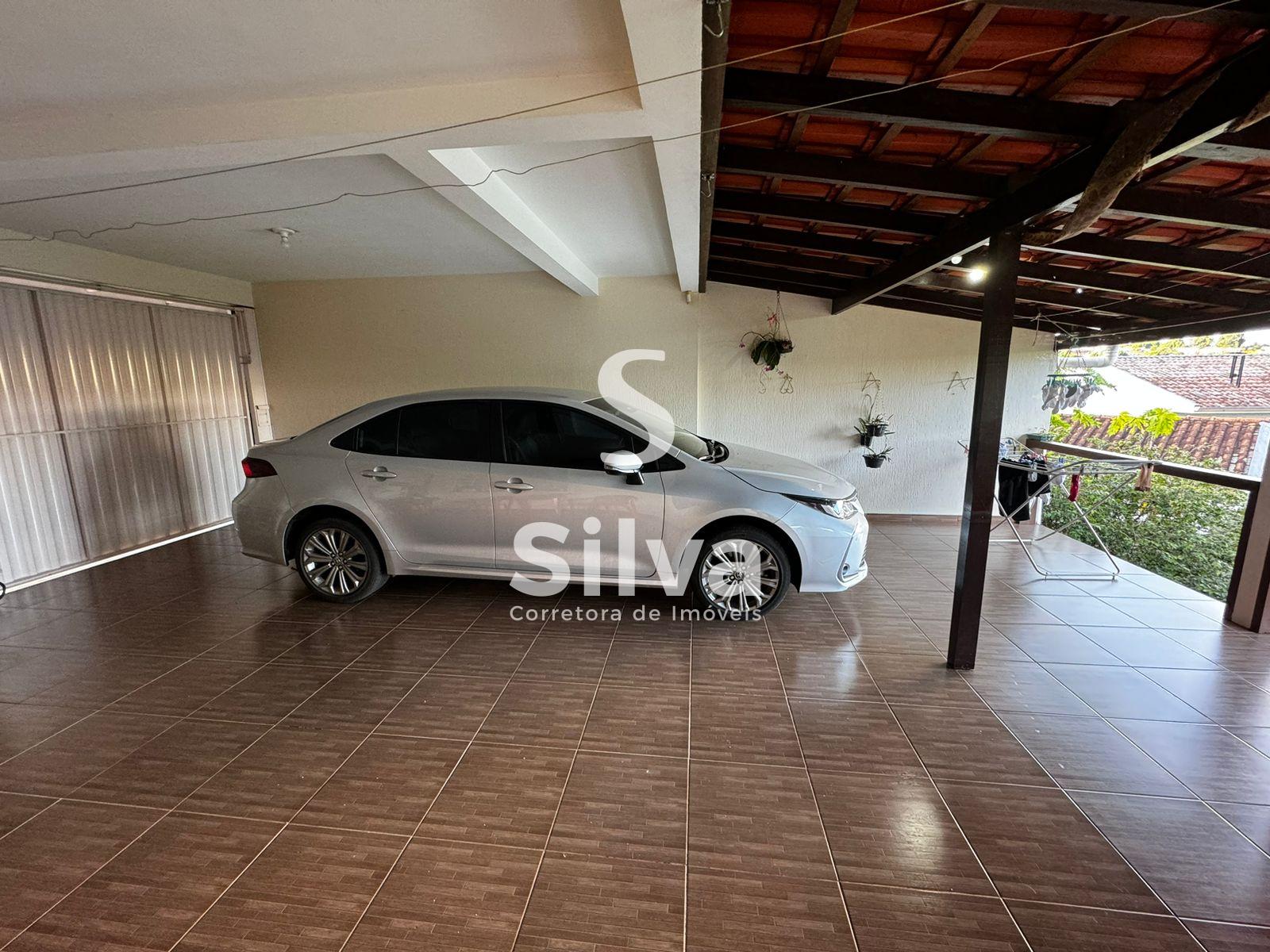 Casa a venda localizada no Centro Norte, Dois Vizinhos-PR.