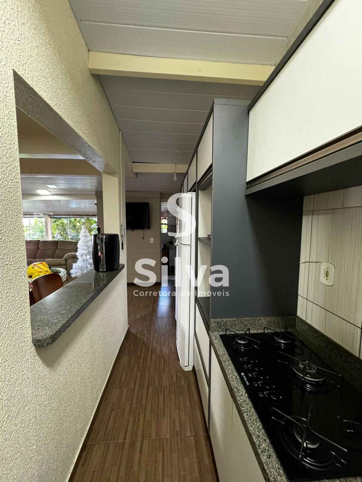 Casa a venda localizada no Centro Norte, Dois Vizinhos-PR.
