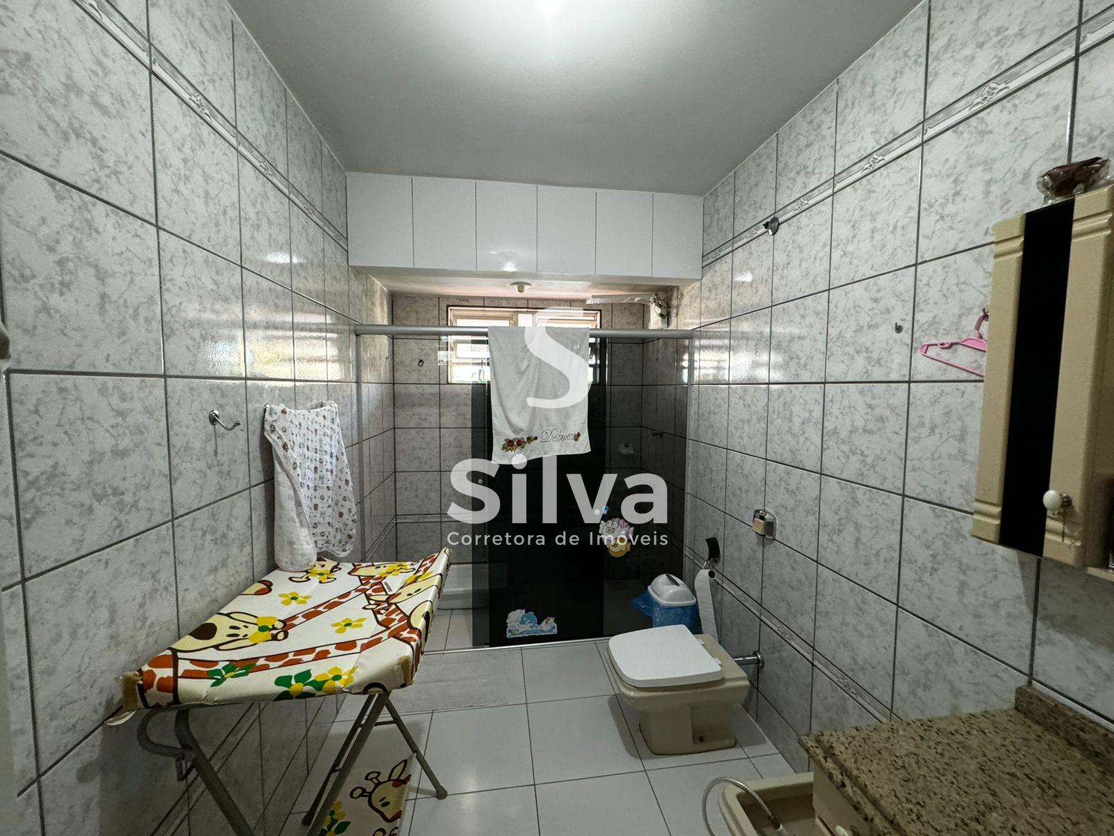 Casa a venda localizada no Centro Norte, Dois Vizinhos-PR.