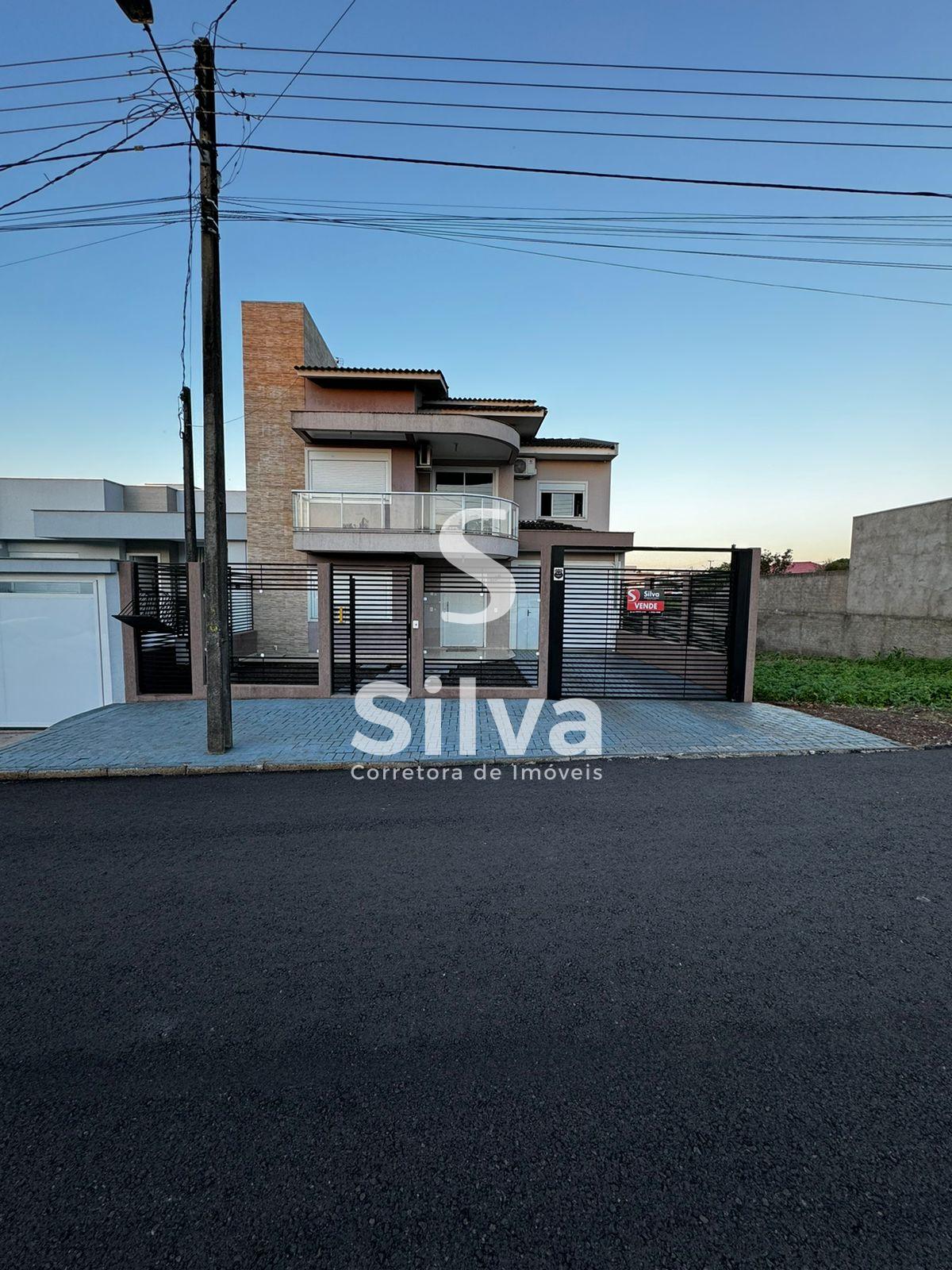 Sobrado a venda, localizado no Bairro So Francisco Xavier, Dois Vizinhos-PR.