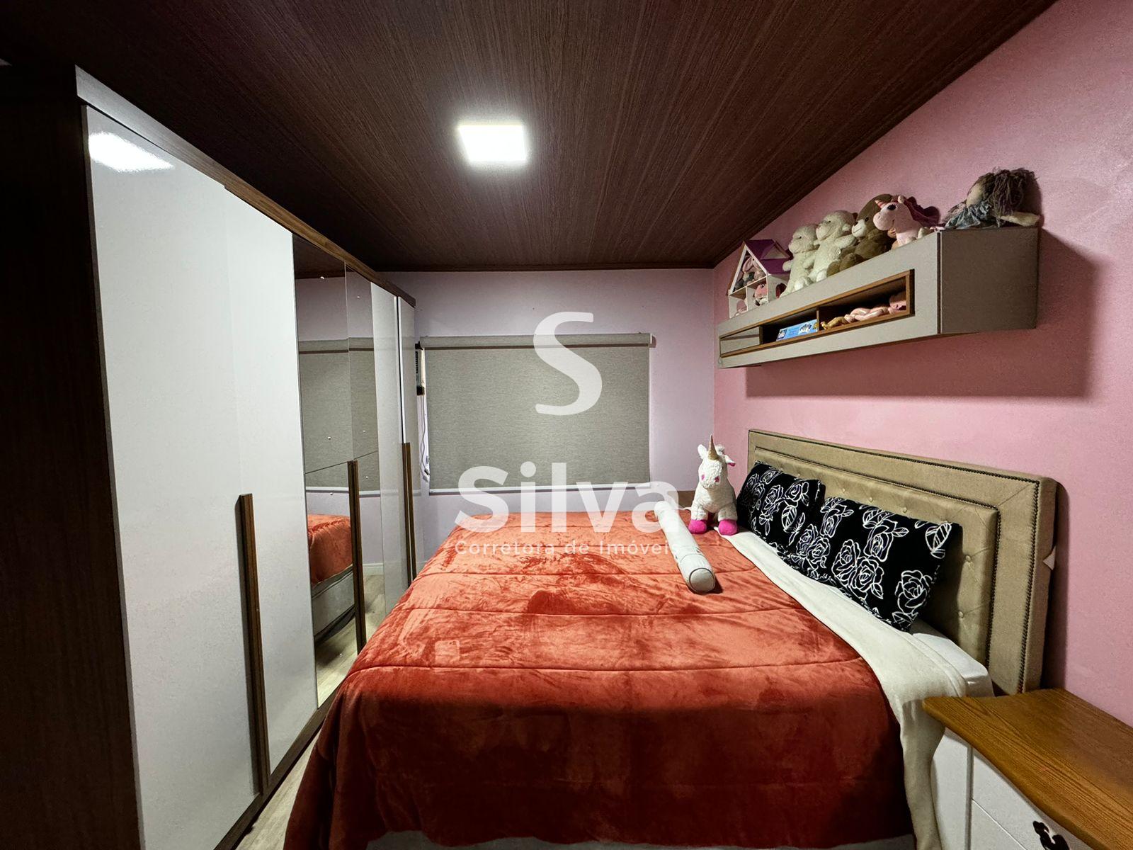 Casa a venda localizada no Bairro So Francisco de Assis, Dois Vizinhos-PR.