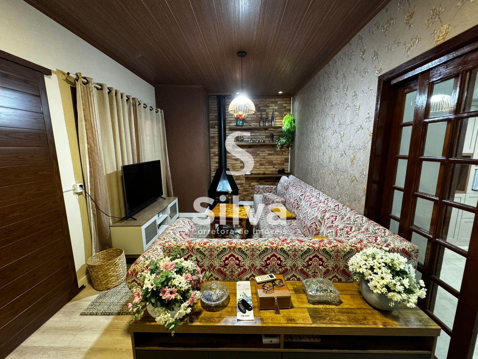 Casa a venda localizada no Bairro So Francisco de Assis, Dois Vizinhos-PR.