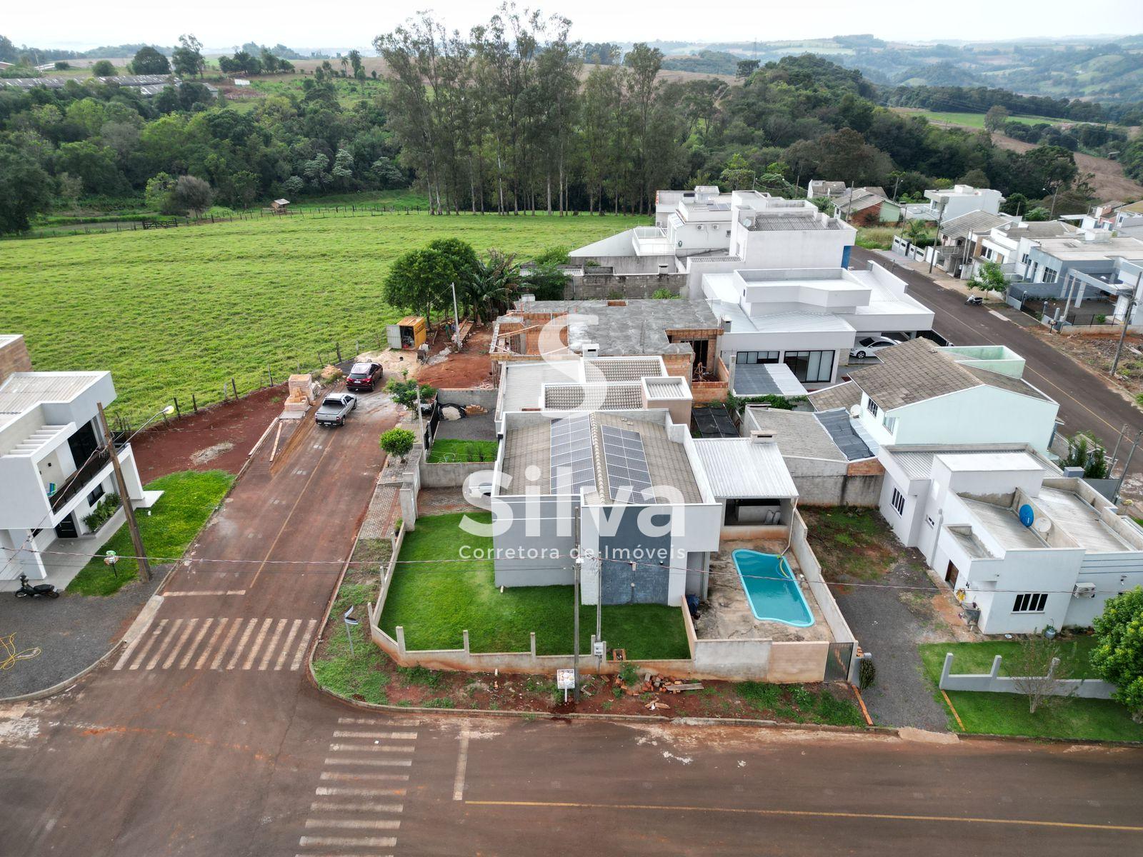 Casa a venda, localizada no Loteamento Verdi   Cardoso, Dois Vizinhos-PR.