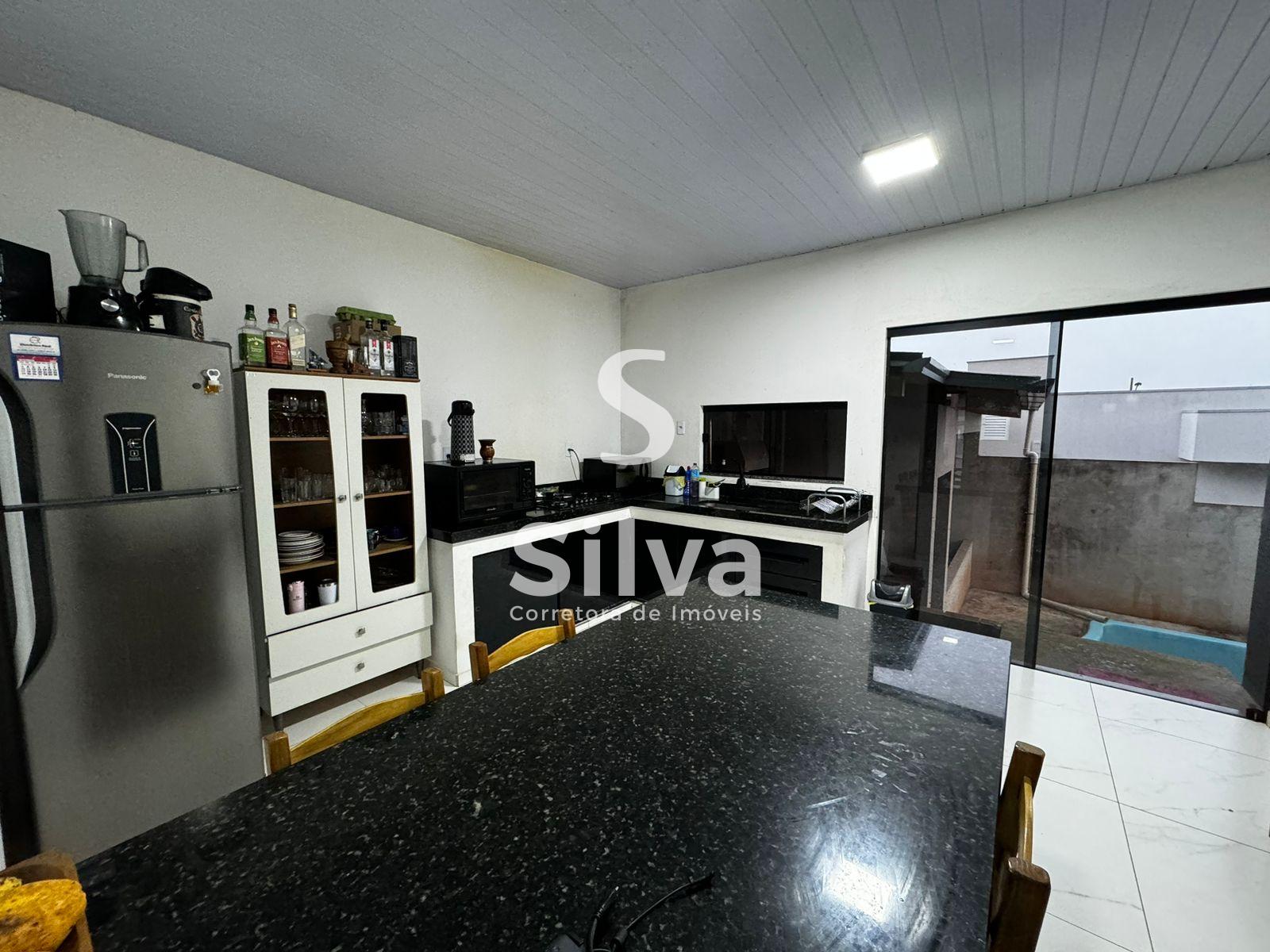 Casa a venda, localizada no Loteamento Verdi   Cardoso, Dois Vizinhos-PR.