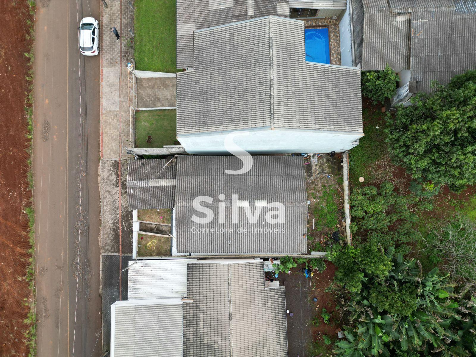 Casa a venda localizada no Bairro So Francisco de Assis, Dois Vizinhos-PR.