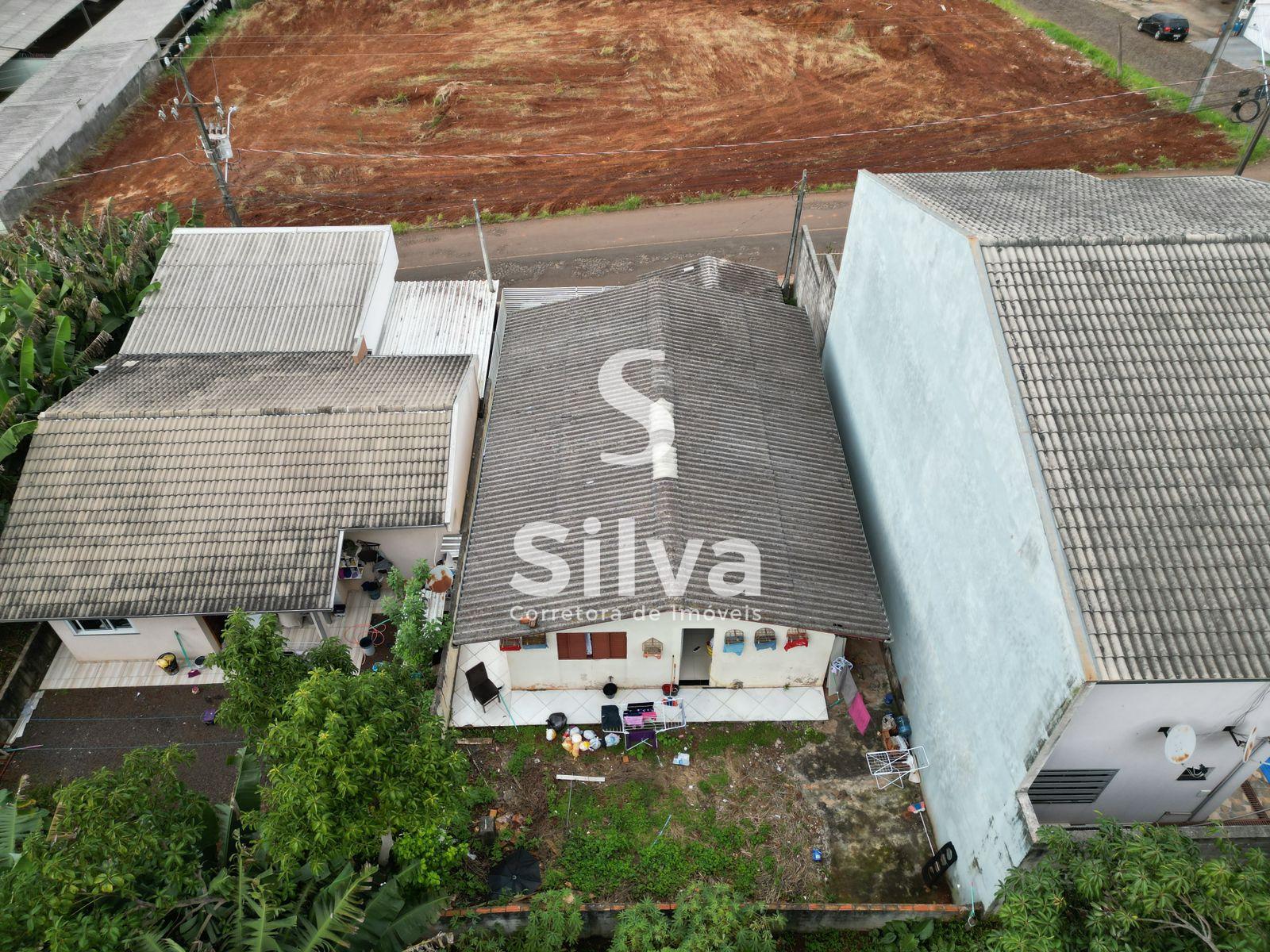 Casa a venda localizada no Bairro So Francisco de Assis, Dois Vizinhos-PR.