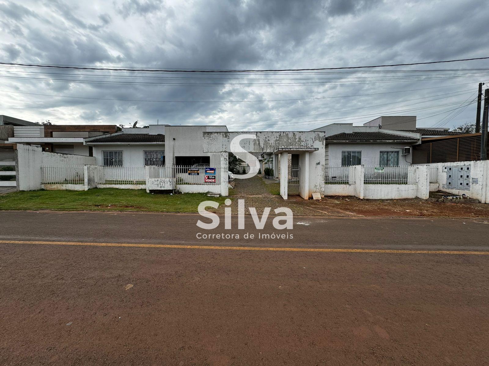 Casa a venda localizada em condomínio, no Bairro Margarida Gal...