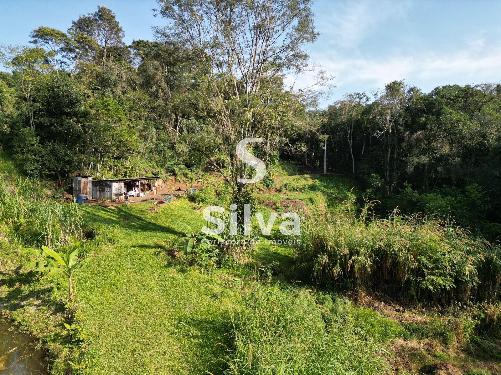 Chcara a venda localizada na Linha So Roque, Dois Vizinhos-PR.